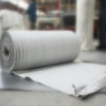 Tela de fibra cerámica 1250 °C - La tela de fibra cerámica está hecha en su totalidad con material aglutinante incinerado a bajas temperaturas y que no afecta las propiedades de aislamiento.